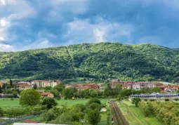  Il piano di Rigenerazione vuole creare un percorso virtuoso dal centrocittà alla collina e alla montagna di Busca per rivitalizzare le attività commerciali, ricettive e produttive insieme con la valorizzazione dei beni storici, artistici e ambientali del territorio 